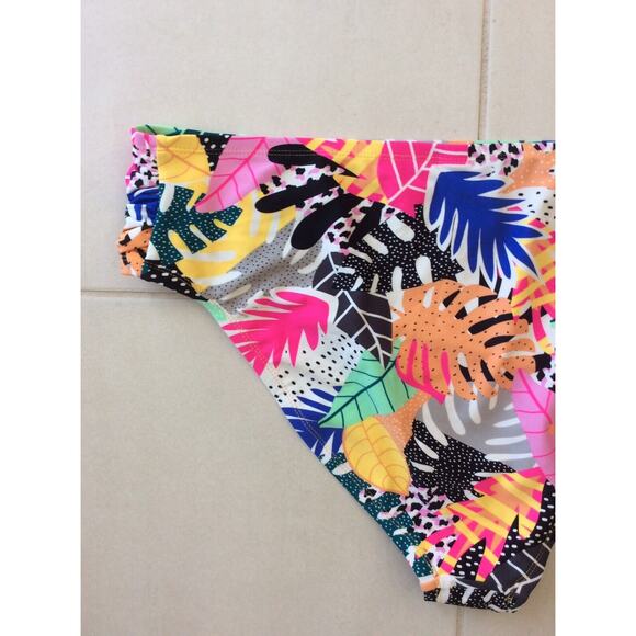 California Waves Bikini Bottom Floral Swimwear - Picture 5 of 6